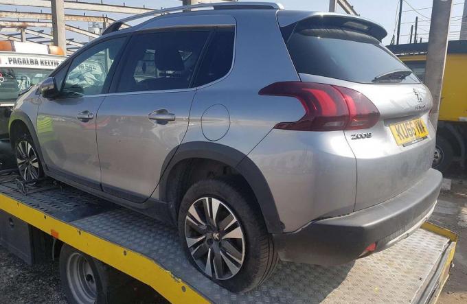 Peugeot 2008 2016 г по запчастям