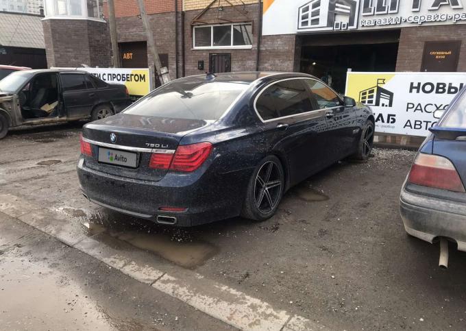 BMW 7 серия, 2011