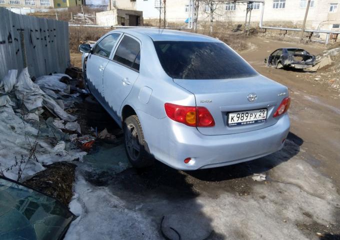 Разбираем Toyota Corolla 150