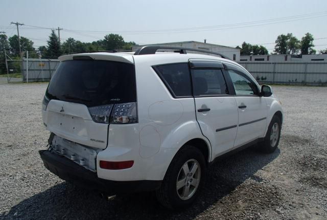 Разобран на запчасти Mitsubishi Outlander XL 2006