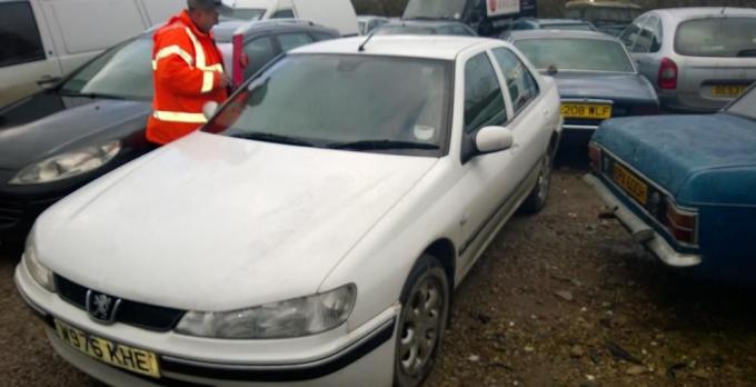 Разбор на запчасти Peugeot 406