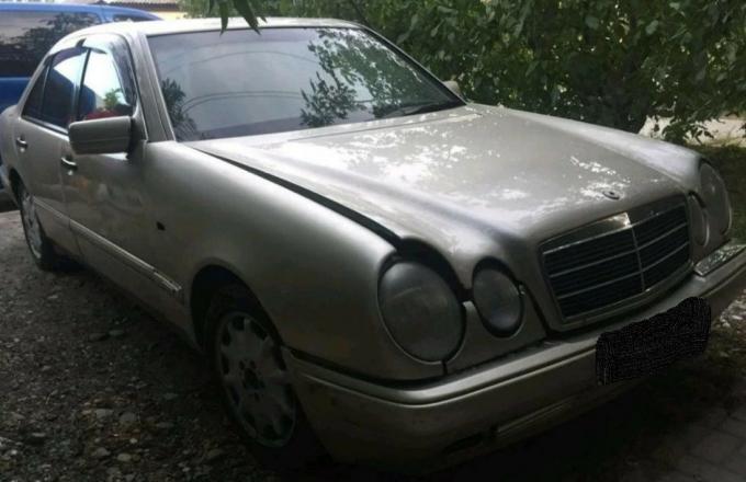 Mercedes-Benz E220 W210 2.2CDI МКПП 1999