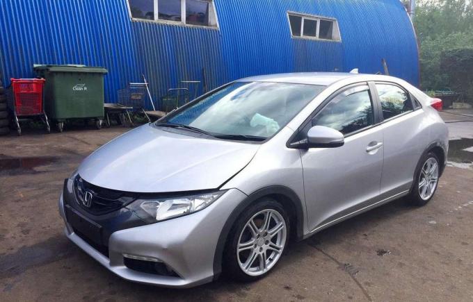 Honda Civic 2014 г На запчасти