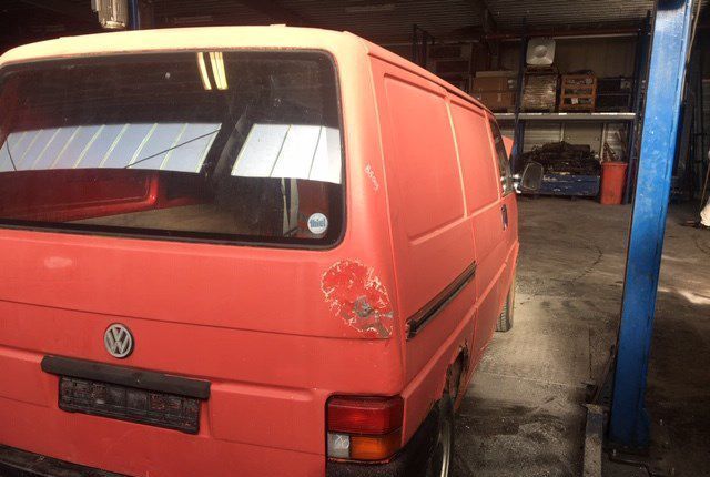 Разбор на запчасти Volkswagen Transporter 4 1991-2