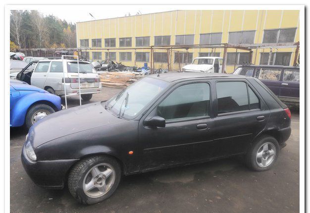 Ford Fiesta хэтчбек 1999 года выпуска (разбор)