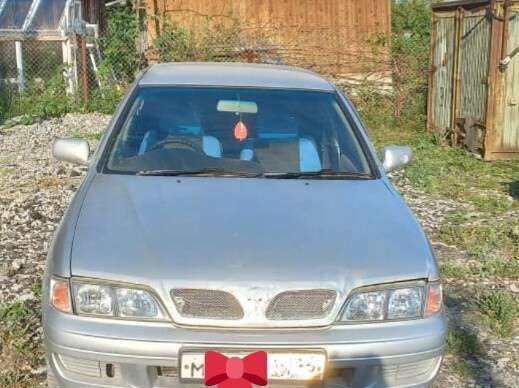 Nissan primera p11