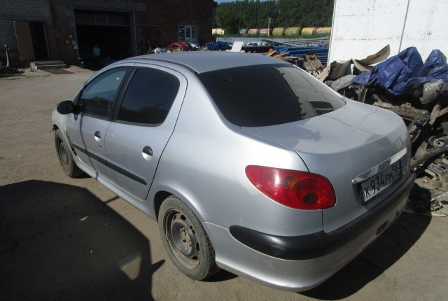 Peugeot 206 в разборе по запчастям есть все