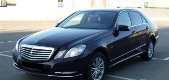 Mercedes-Benz E200 2009 г. по запчастям