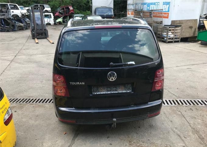 Разобран на запчасти Volkswagen Touran 2006-2010