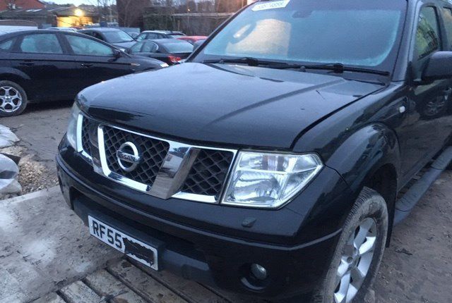 Разбор на запчасти Nissan Navara 2005-2015