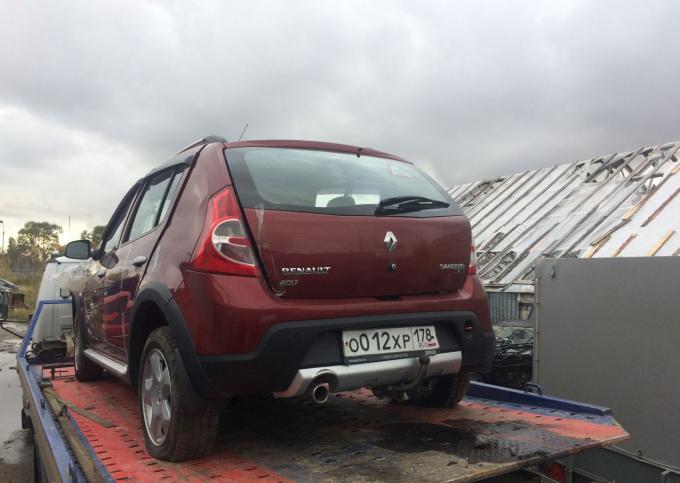 Renault Sandero Stepway 2013 г.в. по запчастям