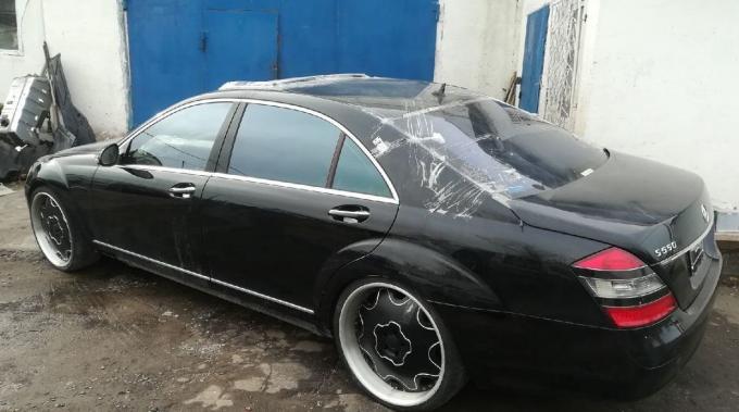 В разбор Mercedes S550 W221 двс 273.961