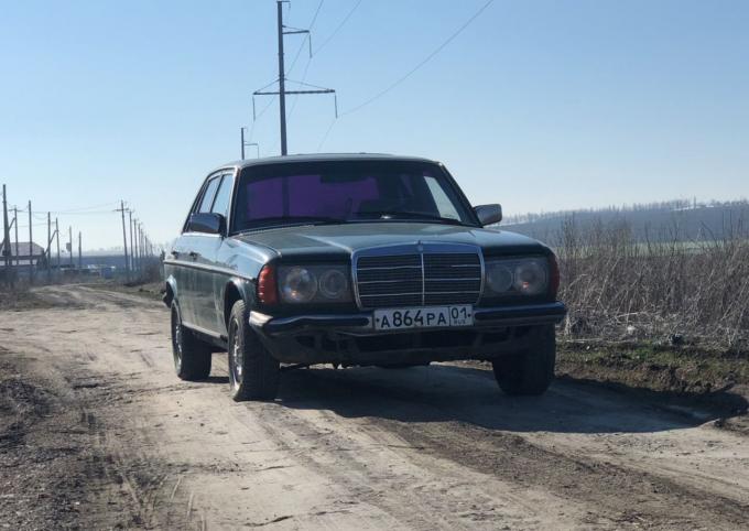 Mercedes w123 1984г 102 2.3. Разбор