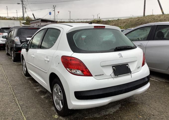 Peugeot 207 по запчастям