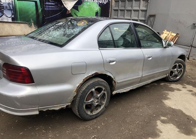 Поступил в разбор Mitsubishi Galant 2001 2.4