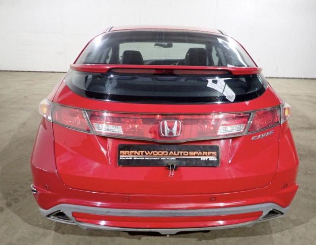 Разбирается Honda Civic 5D 2008г Хетчбек Красный