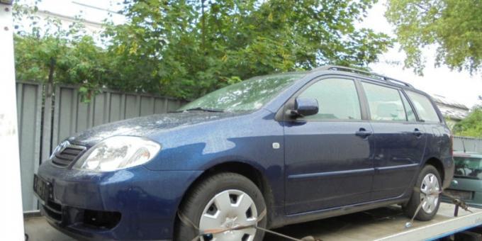 Toyota Corolla 2006г, на запчасти