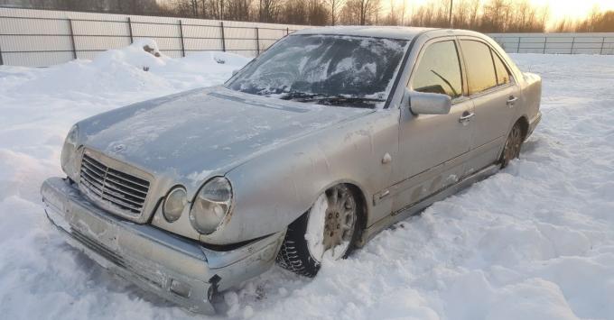 Mercedes w210 99г 2.4 m112 АКПП в разборе запчасти