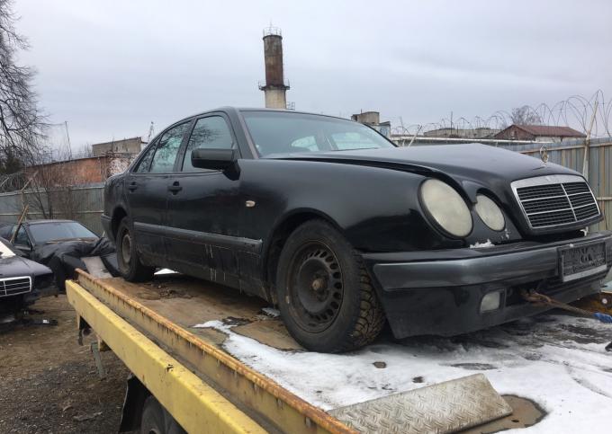 Mercedes w210 2.2 CDI AT разбор