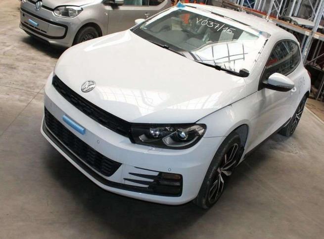 Volkswagen Scirocco 2015 г на запчасти