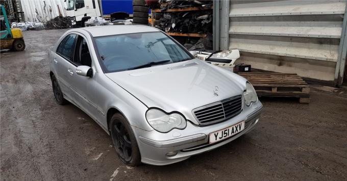 Разобран на запчасти Mercedes C W203 2000-2007