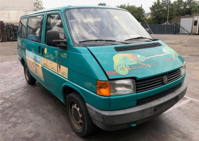 Разобран на запчасти Volkswagen Transporter 4 1991