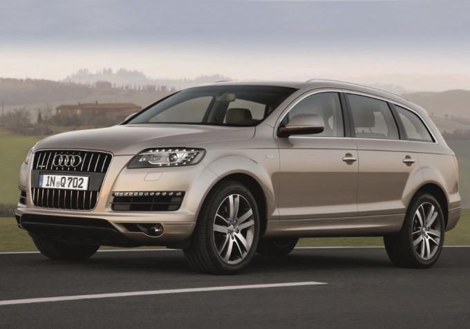 В разборе Audi Q7 (2009 - 2015)