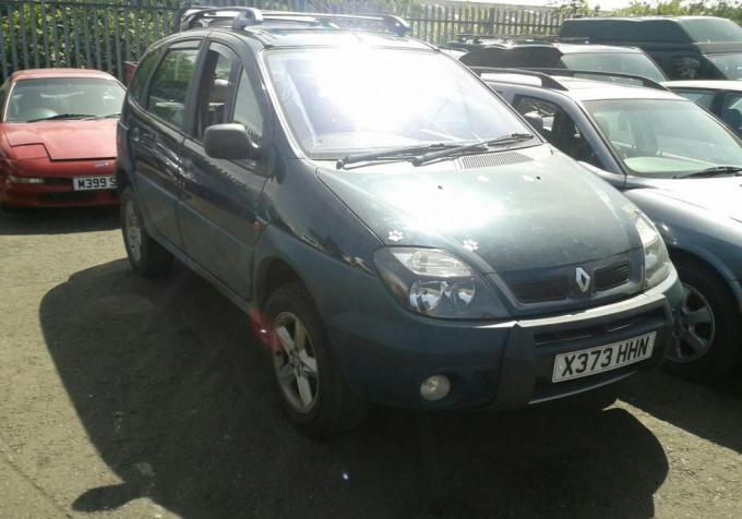 Разбор на запчасти Renault Scenic RX4