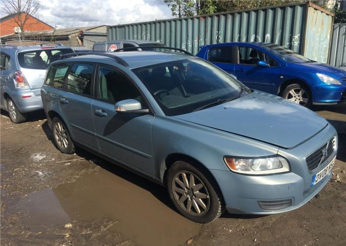 Разбор на запчасти Volvo V50