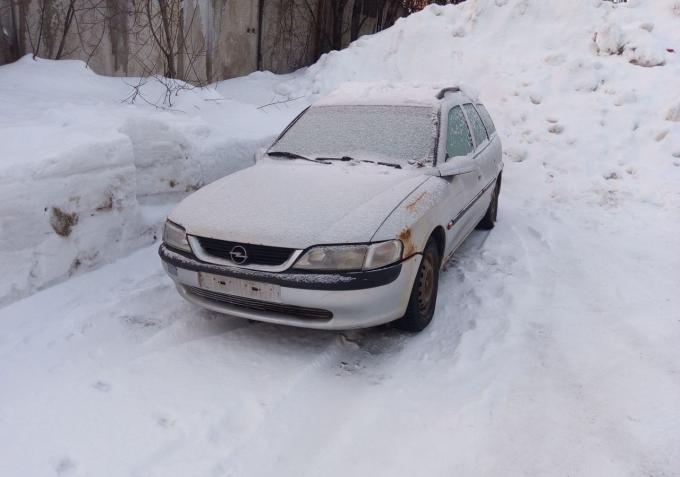 8 Запчасти на Opel Vectra B МКПП седан универсал