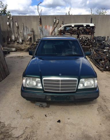 По запчастям мерседес W124 E220