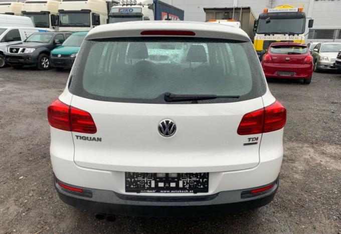 Volkswagen Tiguan 2012 г на запчасти