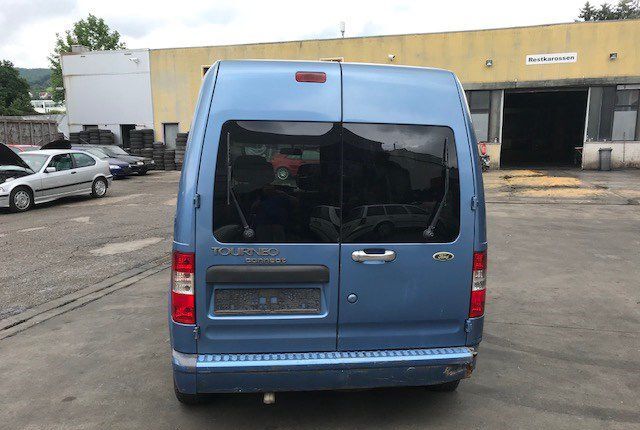 Разбор на запчасти Ford Transit Connect