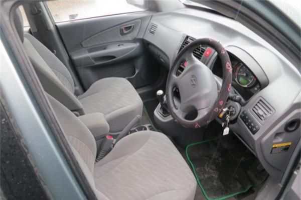 Разбор на запчасти Hyundai Tucson 1 2004-2009