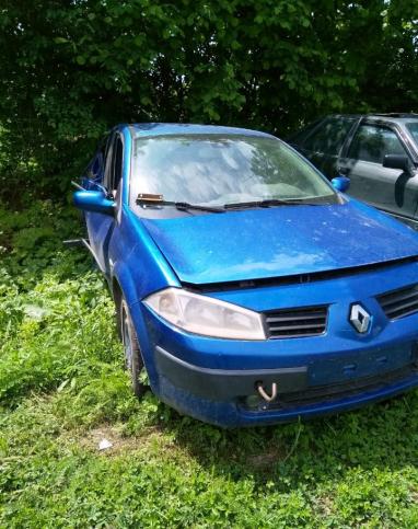 Renault Megane 1.5мт, 2003, хетчбэк, битый