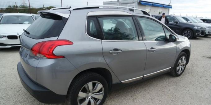 Peugeot 2008 2015 г, на запчасти