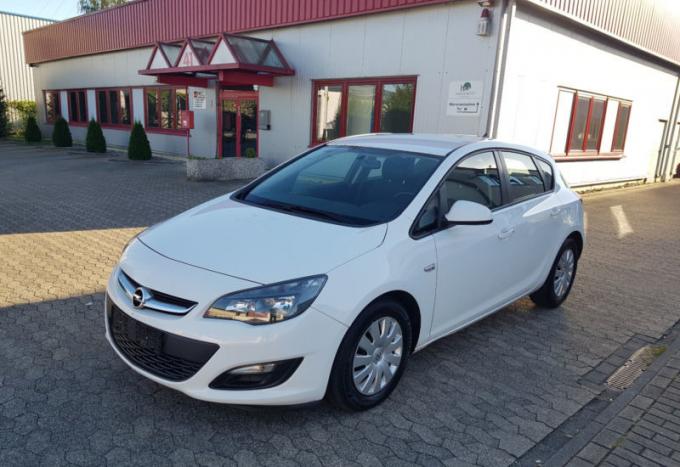 Opel Astra J 2014г, на запчасти