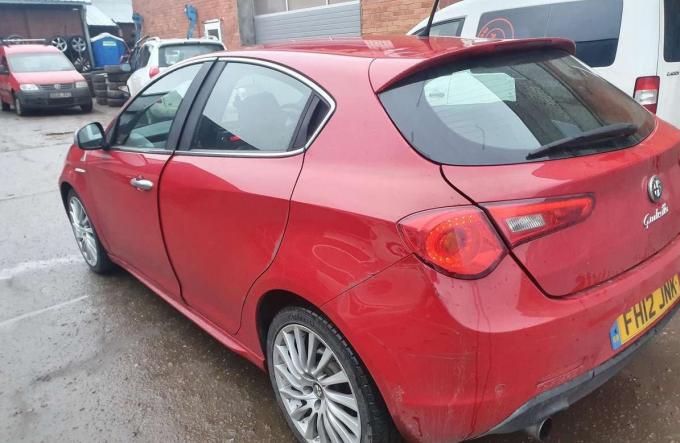 Alfa Romeo Giulietta 2012 г на запчасти