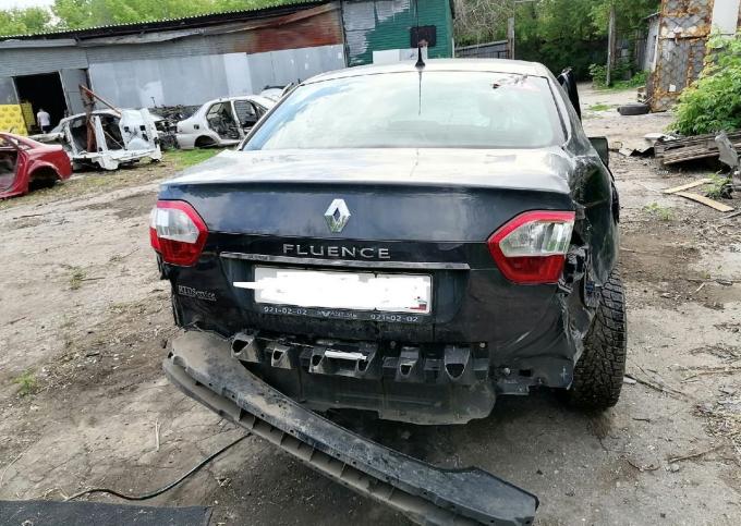 В разборе Renault Fluence 2.0 M4R вариатор 2010г