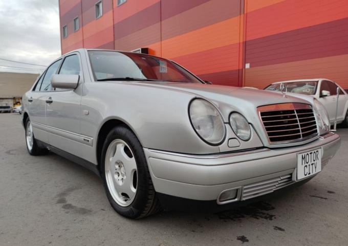 В разбор из Японии Mercedes-Benz W210 M112.941 3.2