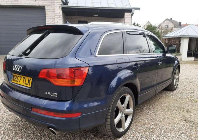 Audi Q7 4.2 TDI 2008 г на запчасти