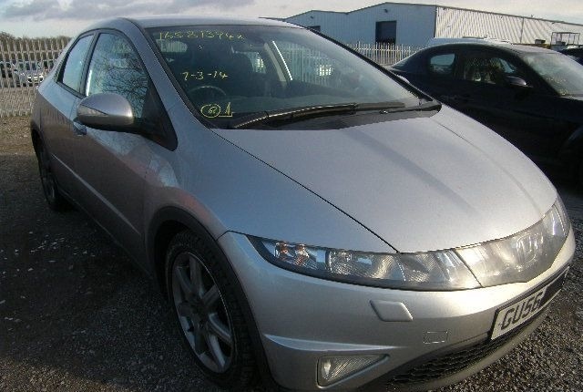 Honda Civic 5D 1.8 МКПП R18A2 разбирается