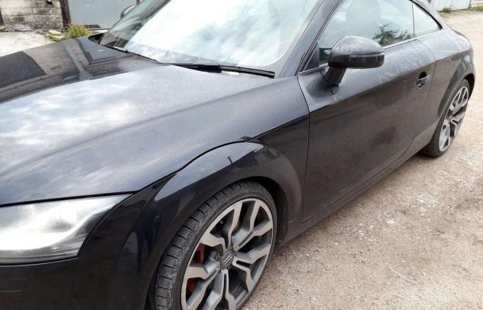 Audi TT 8J 2009 г на запчасти