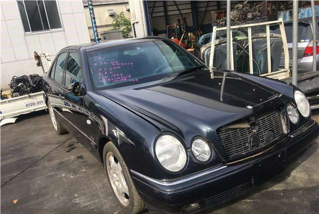 Разбор на запчасти Mercedes E W210 1995-2002