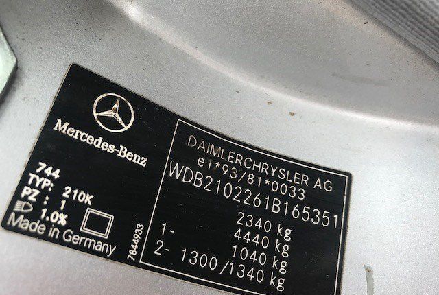 Разбор на запчасти Mercedes E W210