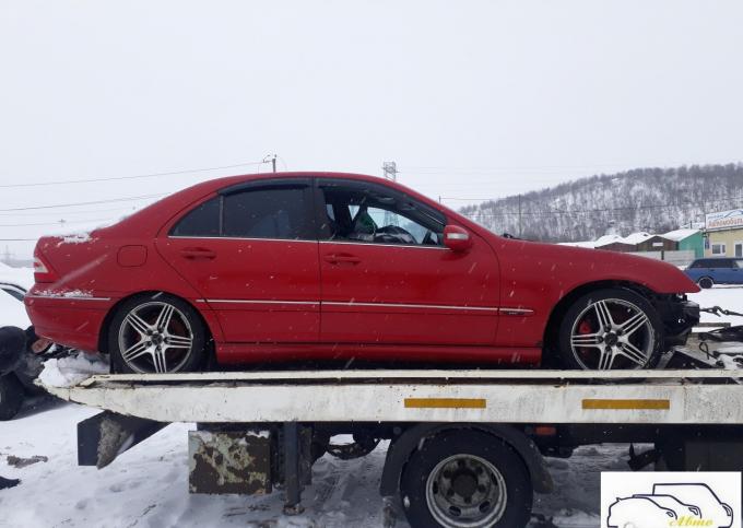 8 Запчасти на Mercedes W203 C230 C240