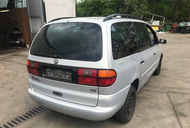 Разбор на запчасти Volkswagen Sharan 1995-1999