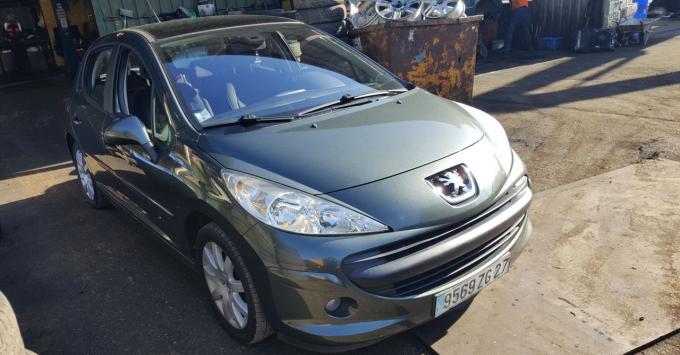 Автомобиль в разборе: Peugeot 207