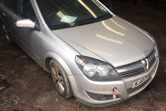 Разбор на запчасти Opel Astra H 2004-2010