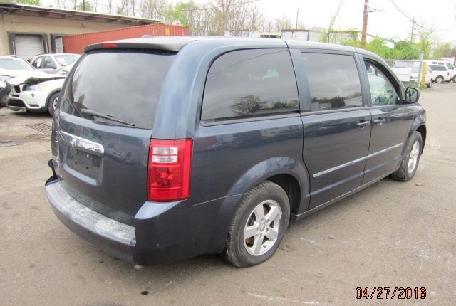 Разобран на запчасти Dodge Caravan 2008